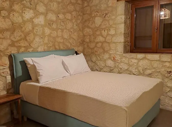 Melivaroni Tsoukaládhes